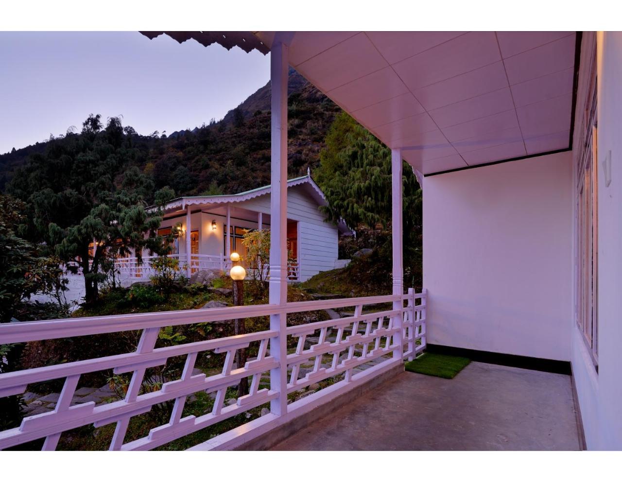 Summit Alpine Resort Lachung Exterior foto